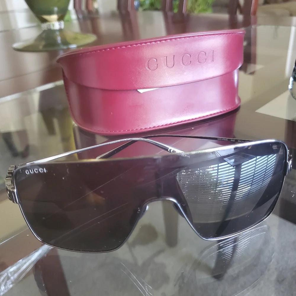 Gucci Men’s Black Shield Sunglasses with Burgundy Case
